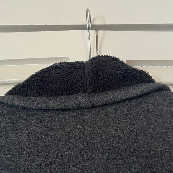 UGG Faux Shearling Wrap small open fleece jacket grey sherpa - Picture 10 of 14